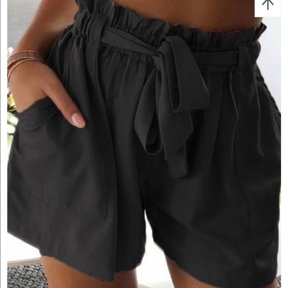 Ruffled Black Shorts🖤
